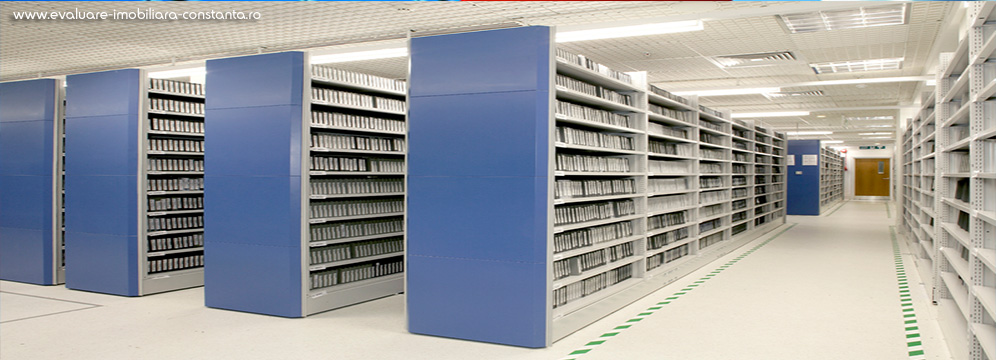 - Procedura de dizolvare/lichidare voluntara a unei firme, potrivit noilor modificari ce au intrat in vigoare la sfarsitul lunii iunie 2008, presupune depunerea la Registrul Comertului a doua dosare corespunzatoare celor doua etape ce trebuie parcurse.